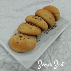A picture of Homemade Plain Buns.
