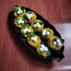 A picture of Jackfruit flour maggi bird nest snacks.