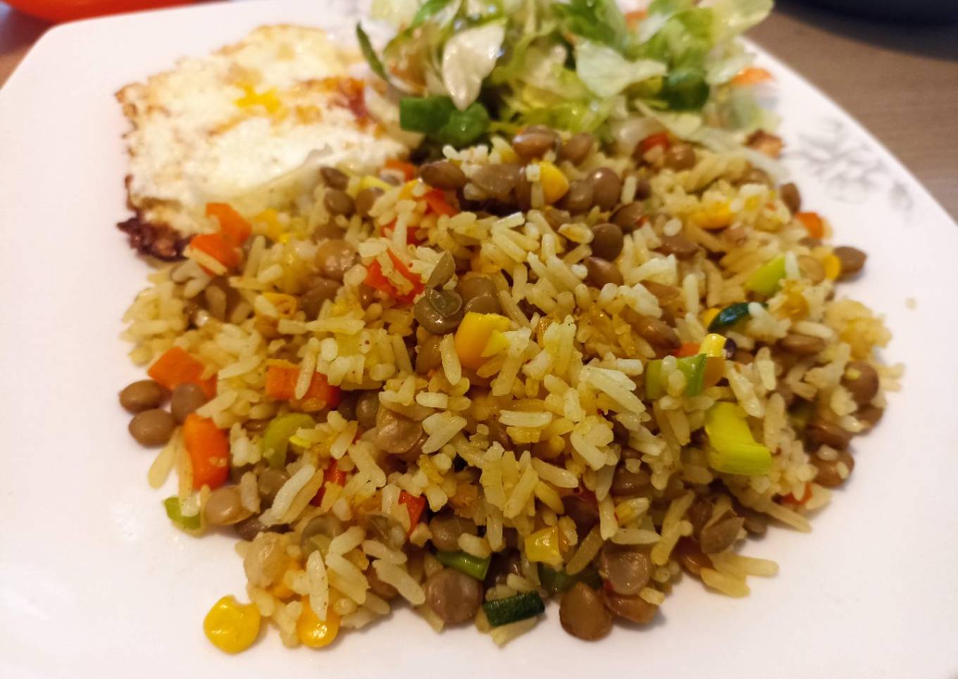 Guarnición de arroz y lentejas