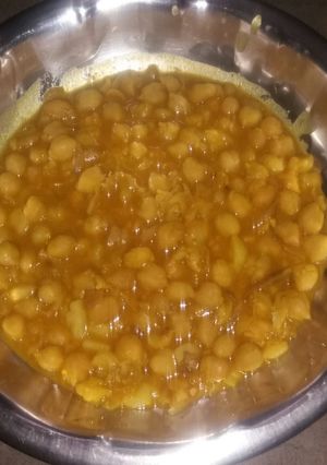 A picture of Chana masala.