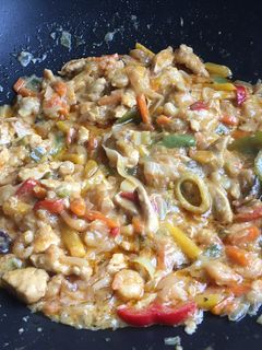 Csirkés-rákos curry recept fotója