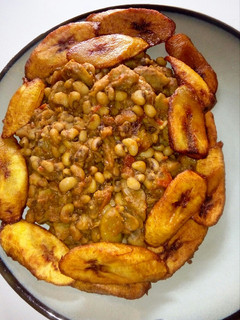 A picture of Beans and fried plantain.