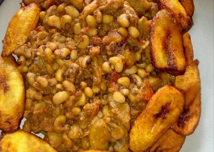 Beans and fried plantain