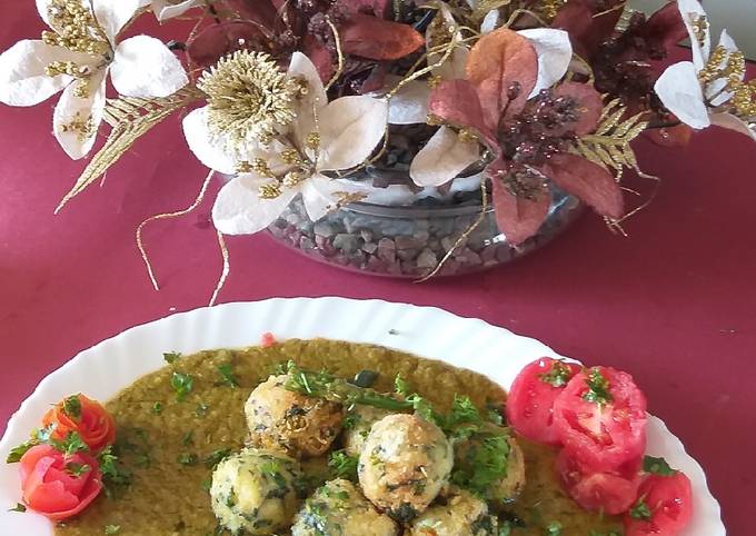 Paneer spinach kofta soft creamy green gravy