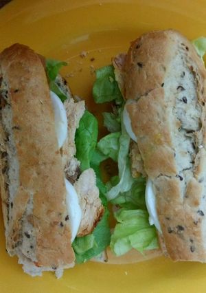 Una foto de Sándwich de pollo
