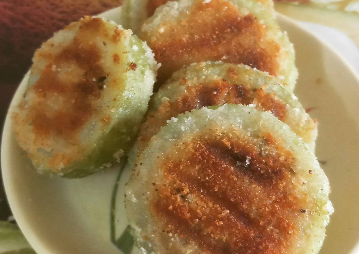 Bottle Gourd (Lauki) stuffed with chicken