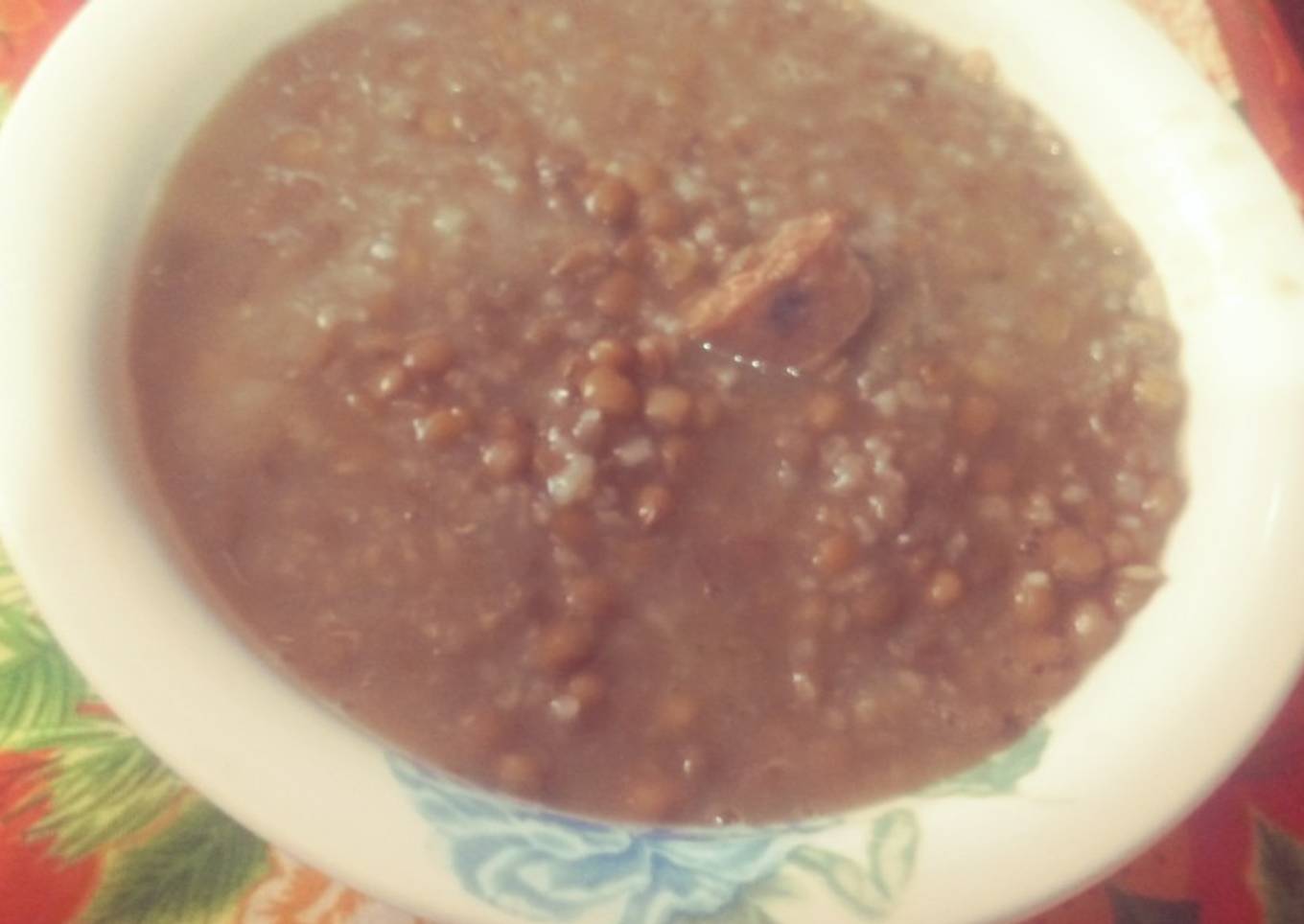 Lentejas con longaniza