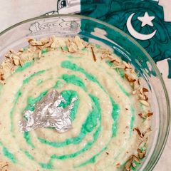 A picture of Pakistani kheer 🤍💚 (chawal ki kheer).