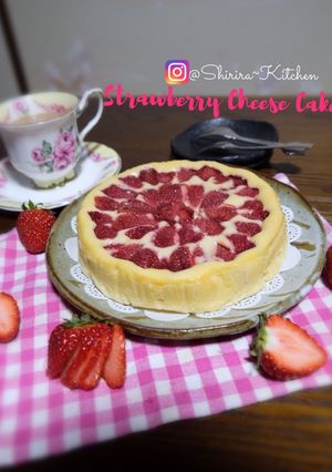 Foto resep (Bake) Strawberry Cheese Cake🍰 🍓bahan simple