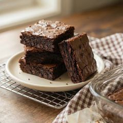 A picture of Fudgy Prime Bites Protein Brownies.