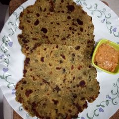 A picture of Methi na dhebra.