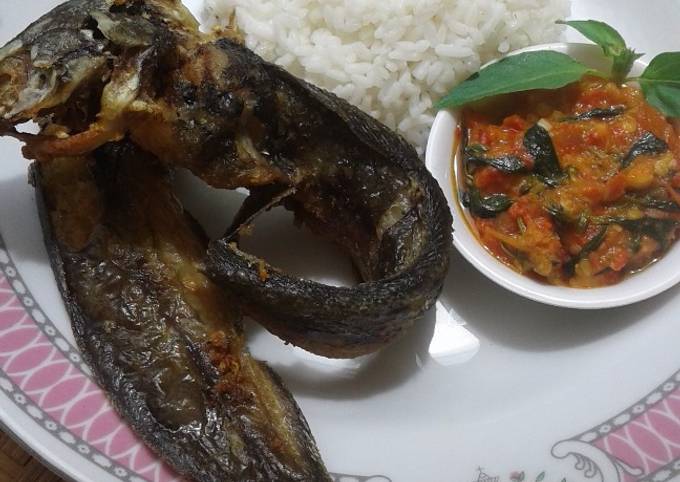 Cara Memasak Pecel Lele Sambal Sari Laut Kemangi Wajib Dicoba