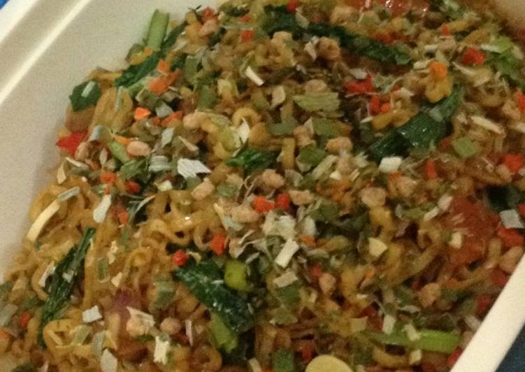 Resep Mie goreng pedas oleh ijot - Cookpad