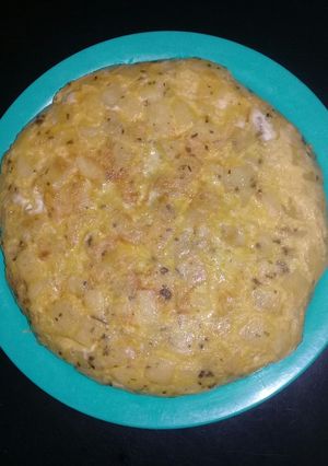 Una foto de Tortilla de papa simple