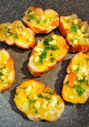A picture of Garlic Butter Cheese Bread.