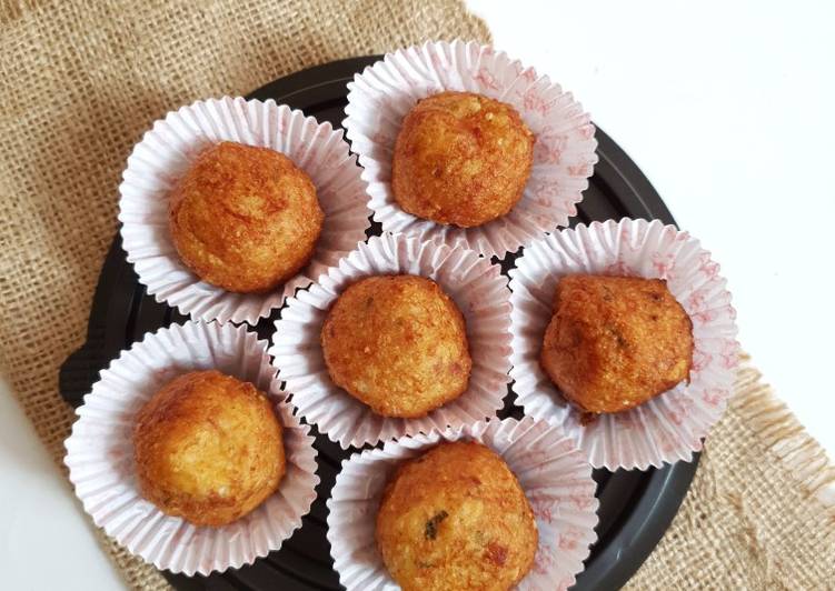 Step-by-Step Guide to Prepare Love Soes Goreng Keju
