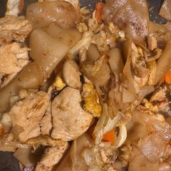 A picture of Drunken Noodle.