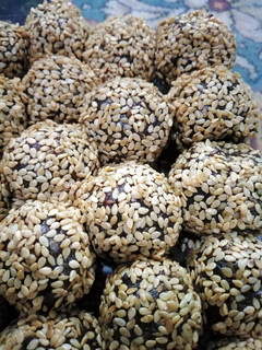 عکسی از دستور توپک خرمایی مقوی😋