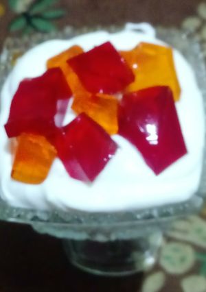 صورة لوصفة حلى بالبسكويت والجيلى 🍧🍦🍹