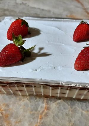 Une photo de Tiramisu aux fraises 🍓