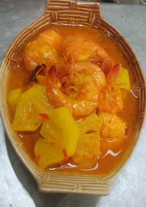 รูปของ แกงส้มกุ้งสับปะรด