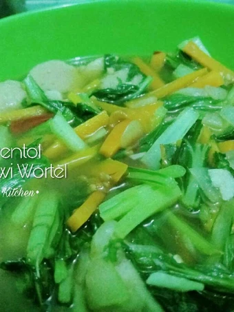 Cara Gampang Menyiapkan Resep Tumis pentol sawi wortel yang Sempurna Anti Ribet, Uenak Banget