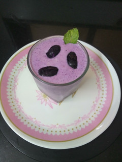 જાંબુ સ્મૂધી (Jamun Smoothie Recipe In Gujarati) રેસીપી મુખ્ય ફોટો