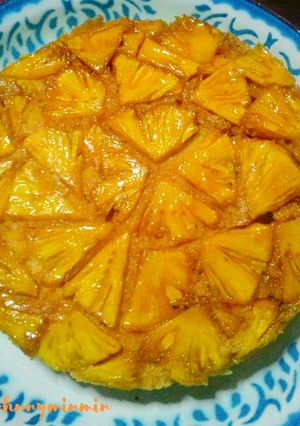 รูปของ Pineapple upside down cake(นึ่งไม่อบ)