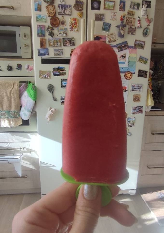 Полуничне морозиво😋