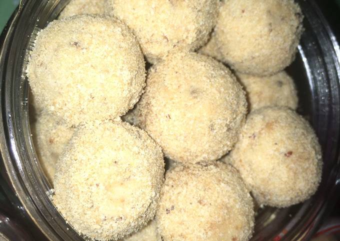 Kue Kacang Regal