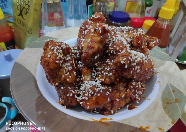 Chicken wing saus pedes manis gochujang
