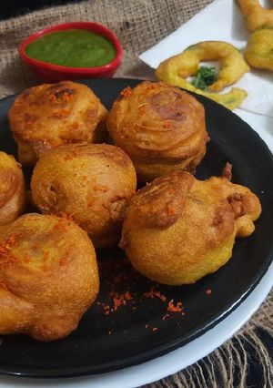 બટાકા વડા (Bataka Vada Recipe In Gujarati) રેસીપી મુખ્ય ફોટો