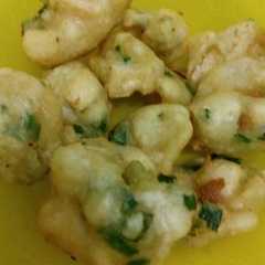 A picture of Batagor tahu.