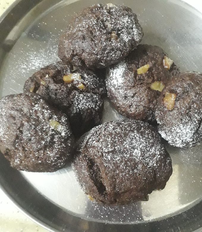 મિની કેક (Mini cake recipe in gujarati) રેસીપી મુખ્ય ફોટો