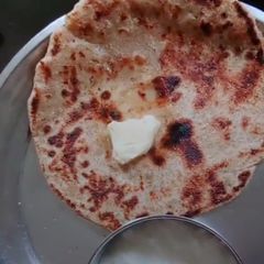A picture of Aloo Parantha.