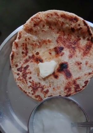 A picture of Aloo Parantha.