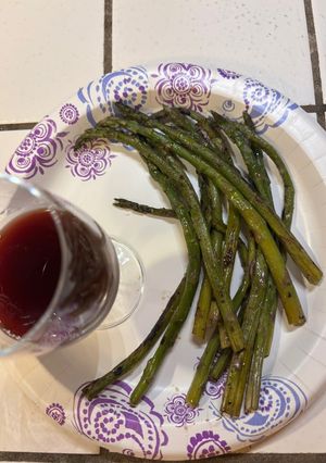 Hình của món Măng tây đút lò (Baked Asparagus).