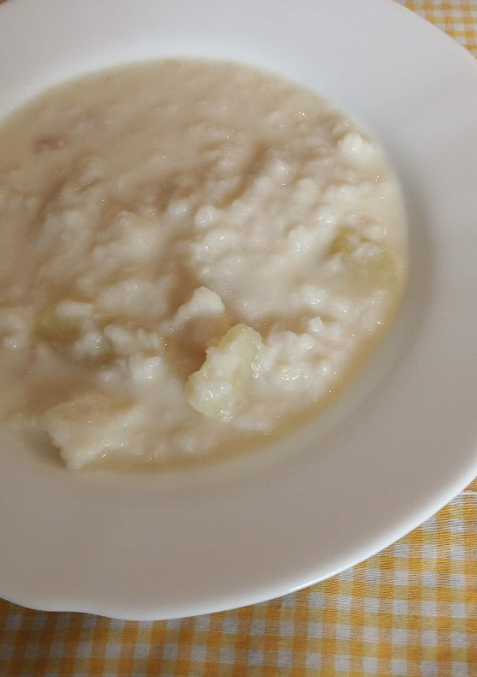 Una foto de Gazpachuelo con rosada, patatas y arroz