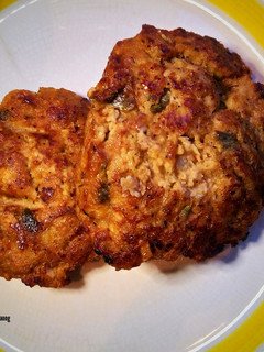 A picture of Apple Spring Onion Burger Patties.