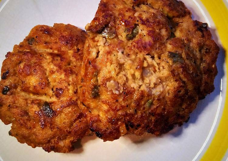 Recipe of Any-night-of-the-week Apple Spring Onion Burger Patties