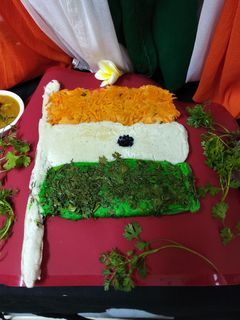 तिरंगा झंडा उत्तपम(tiranga jhanda uttapam recipe in hindi) रेसिपी मुख्य फोटो