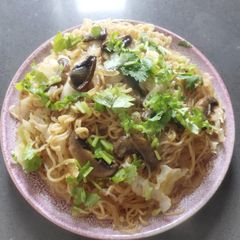A picture of Pansit Noodle.