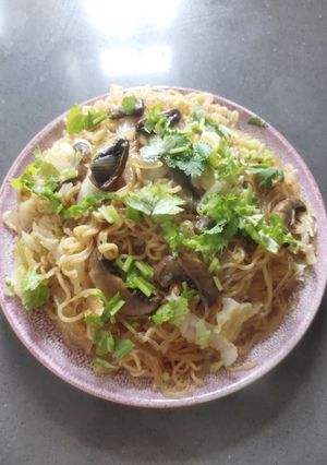 A picture of Pansit Noodle.