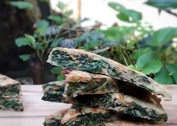 Cara Menyajikan Omelet Bayam Sedap Nikmat