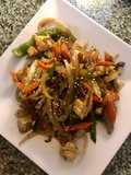 Chop suey con pollo