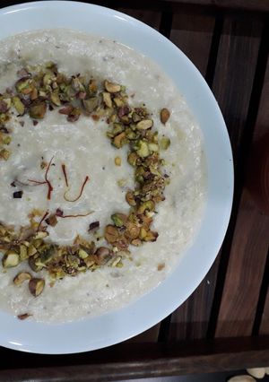 A picture of Paneer makhana kheer.