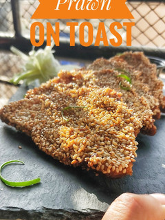 A picture of Seaseme prawn on toast.