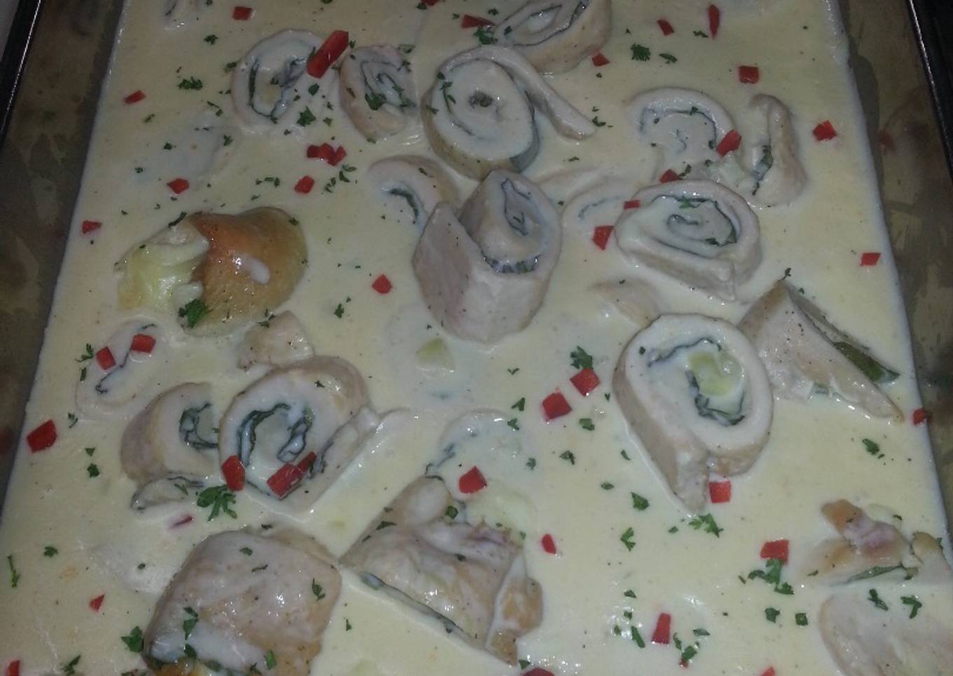 Pechugas de pollo rellenas de queso ricotta y espinacas