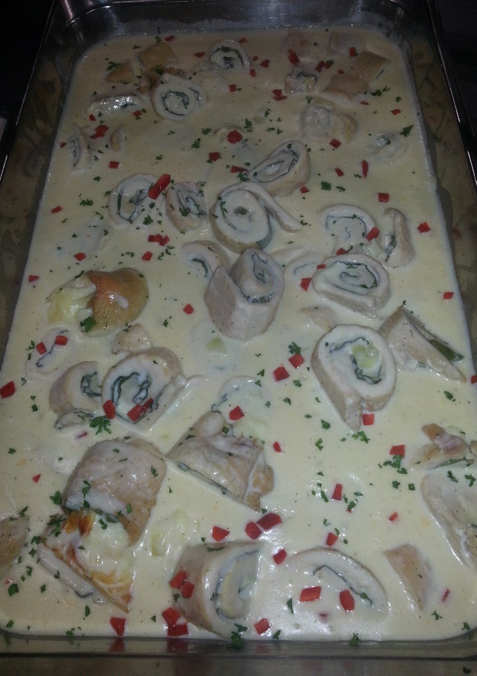 Una foto de Pechugas de pollo rellenas de queso ricotta y espinacas