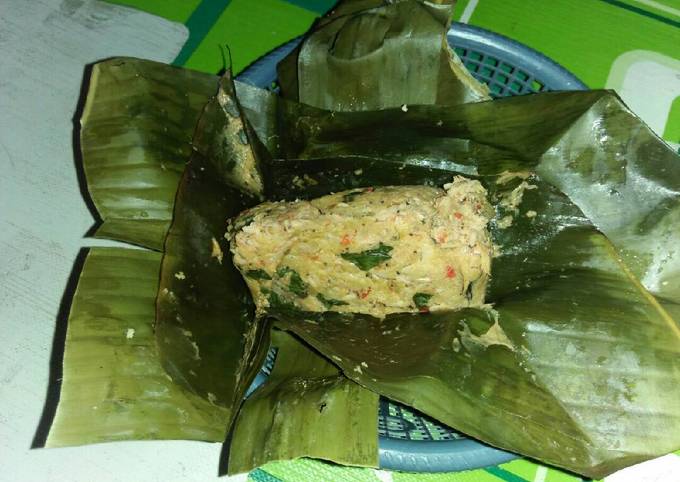 Cara Gampang Menyiapkan Botok udang rebon basah kemangi Anti Gagal